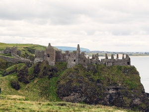 Visiting Dunluce Castle with Odyssey Coach Tours